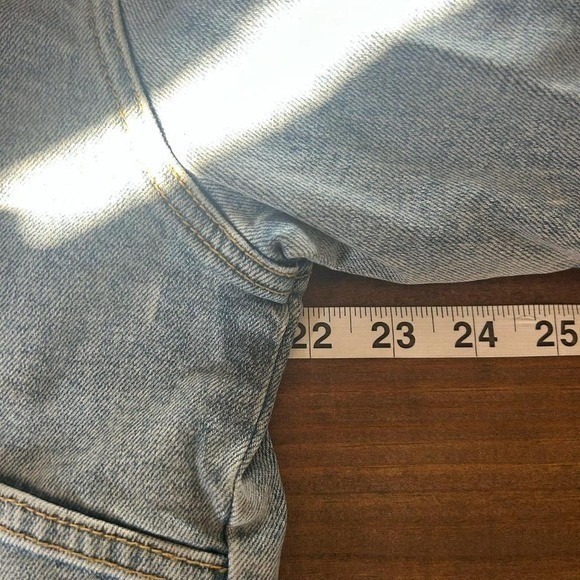 LNDN Denim Landon Denim Cutout Waist Classic Denim Jacket NWT Size Small - Picture 4 of 5